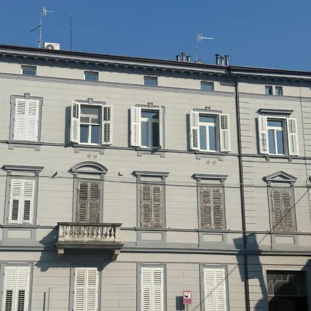 Starago Vienna - Confort E Stile Nel Cuore Di 아파트 고리치아