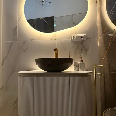 Starago Vienna - Confort E Stile Nel Cuore Di Γκορίτσια