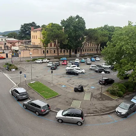 Starago Vienna - Confort E Stile Nel Cuore Di 아파트 고리치아