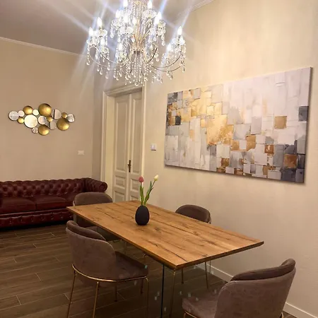 Starago Vienna - Confort E Stile Nel Cuore Di Γκορίτσια